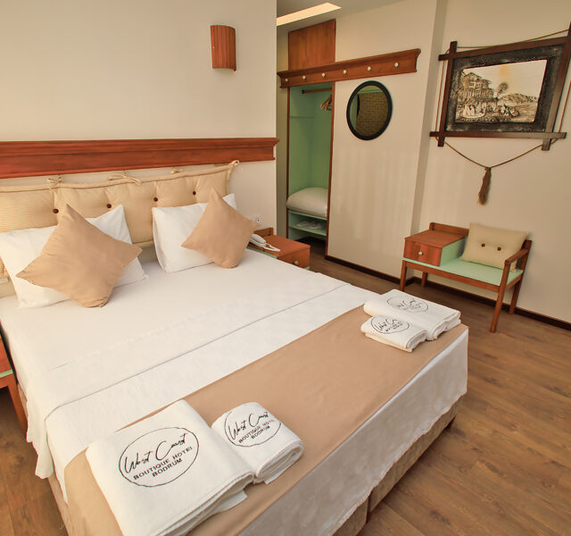 DELUXE SEA VIEW ROOM